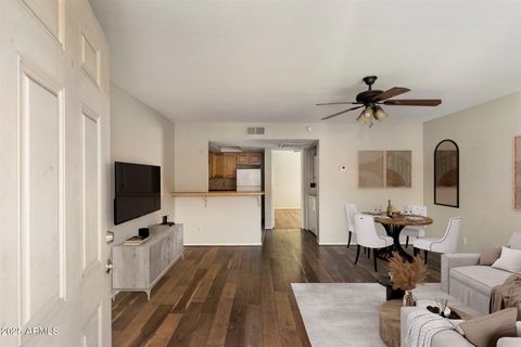 Photo of 700 W University Drive #253, Tempe, AZ 85281 (MLS # 6906742)