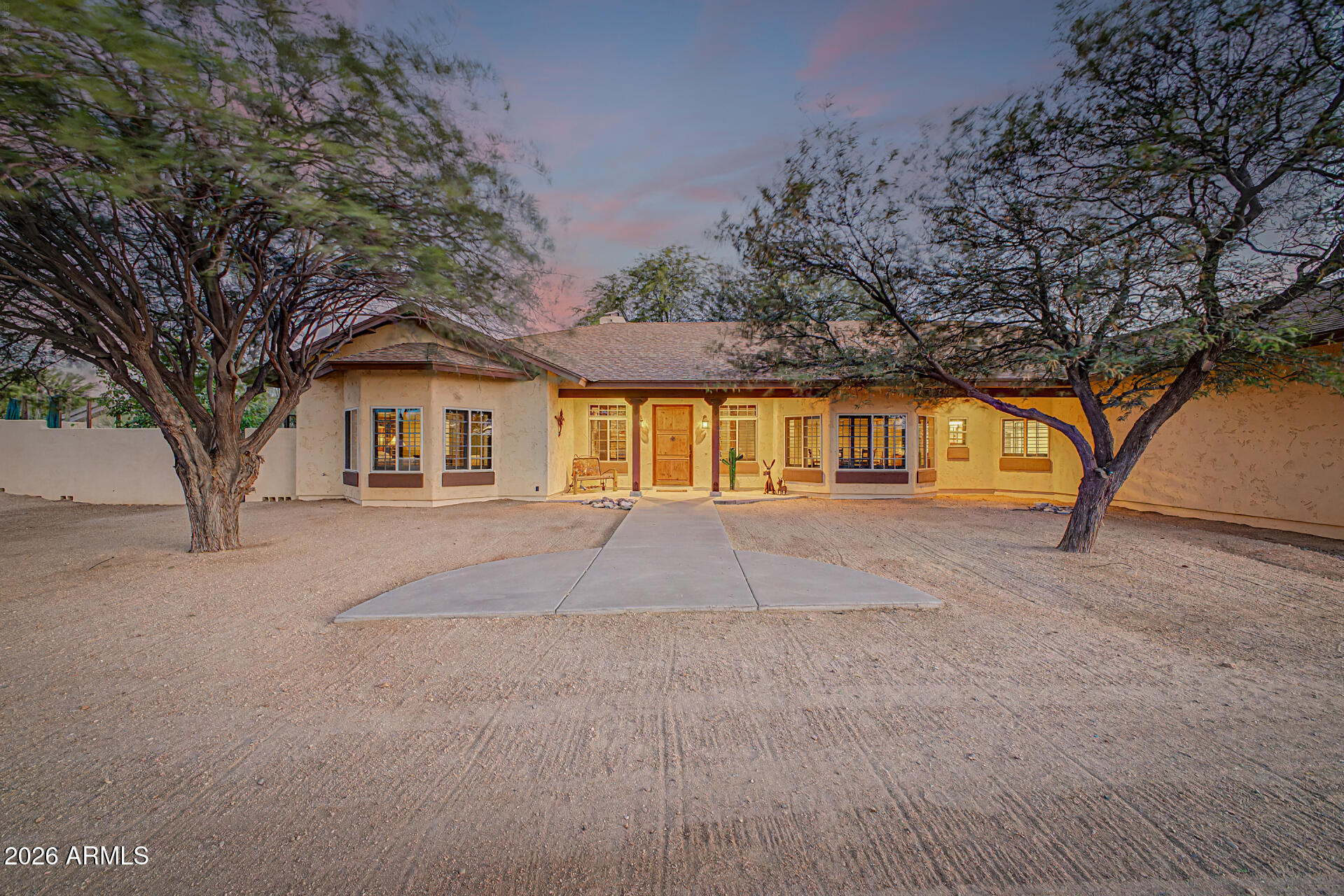 6025 E MILTON Drive