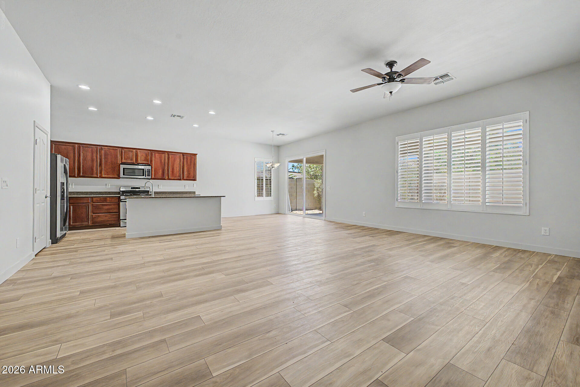 206 W BLUE LAGOON Drive
