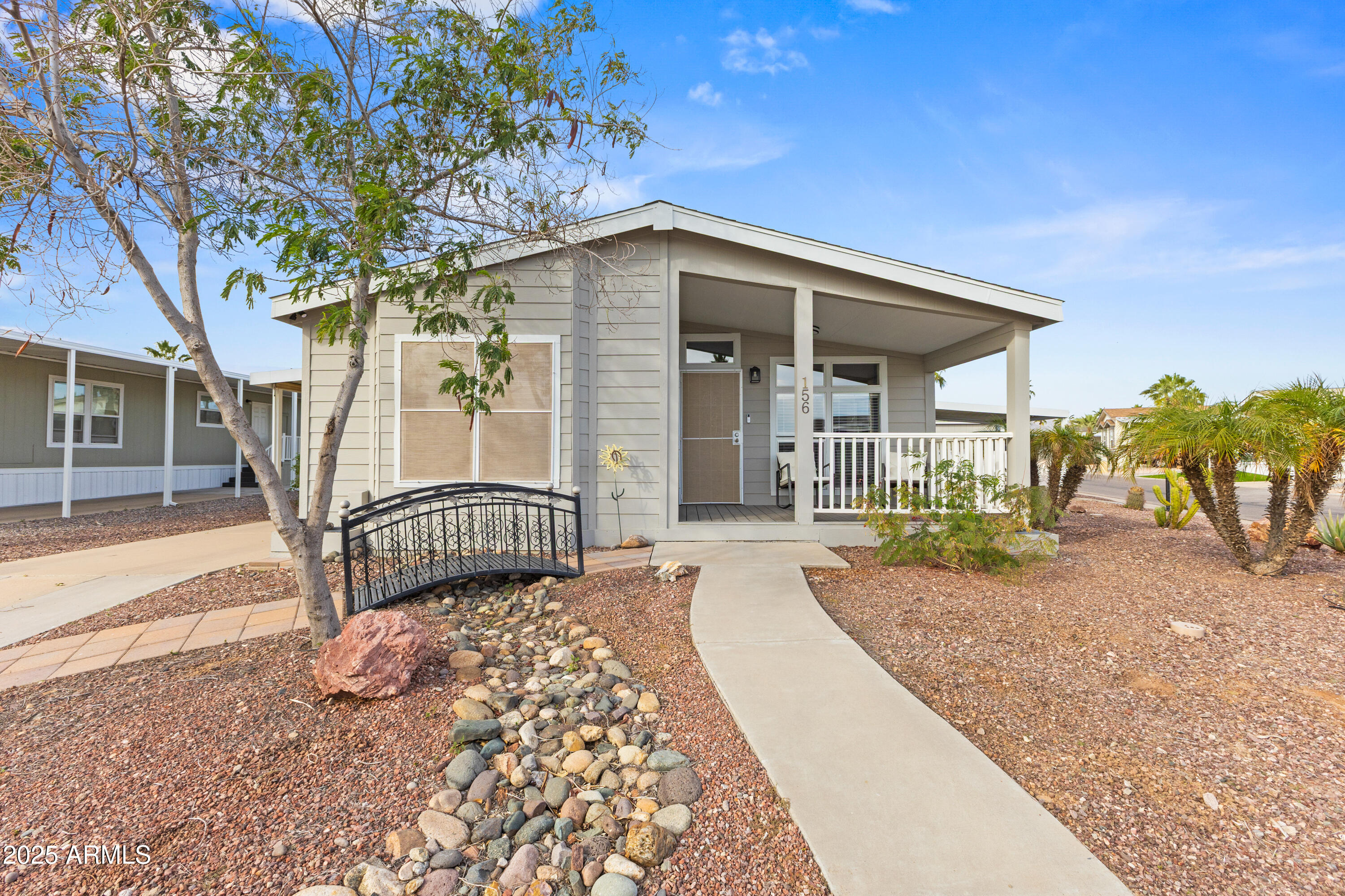 2000 S APACHE Road 156