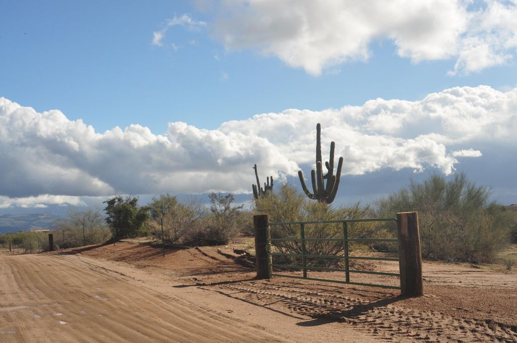 Photo of 148 E Wildcat Drive #B, Scottsdale, AZ 85262 (MLS # 6974658)