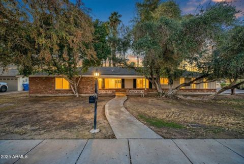 641 W LINGER Lane Phoenix AZ 85021