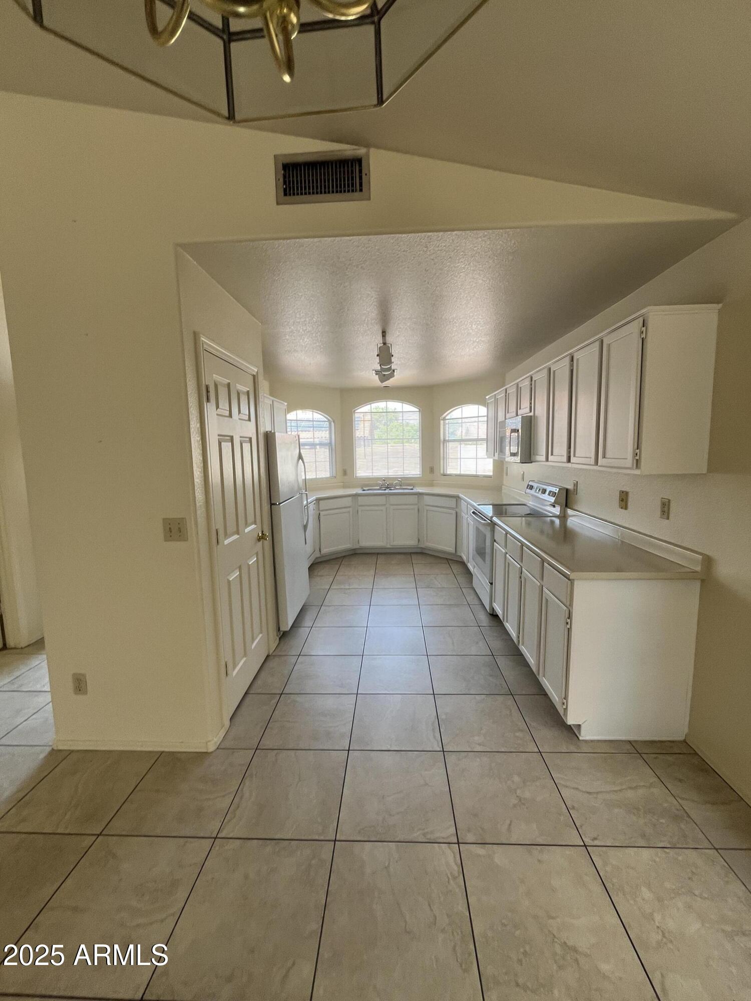 4509 E SOUTH FORK Drive