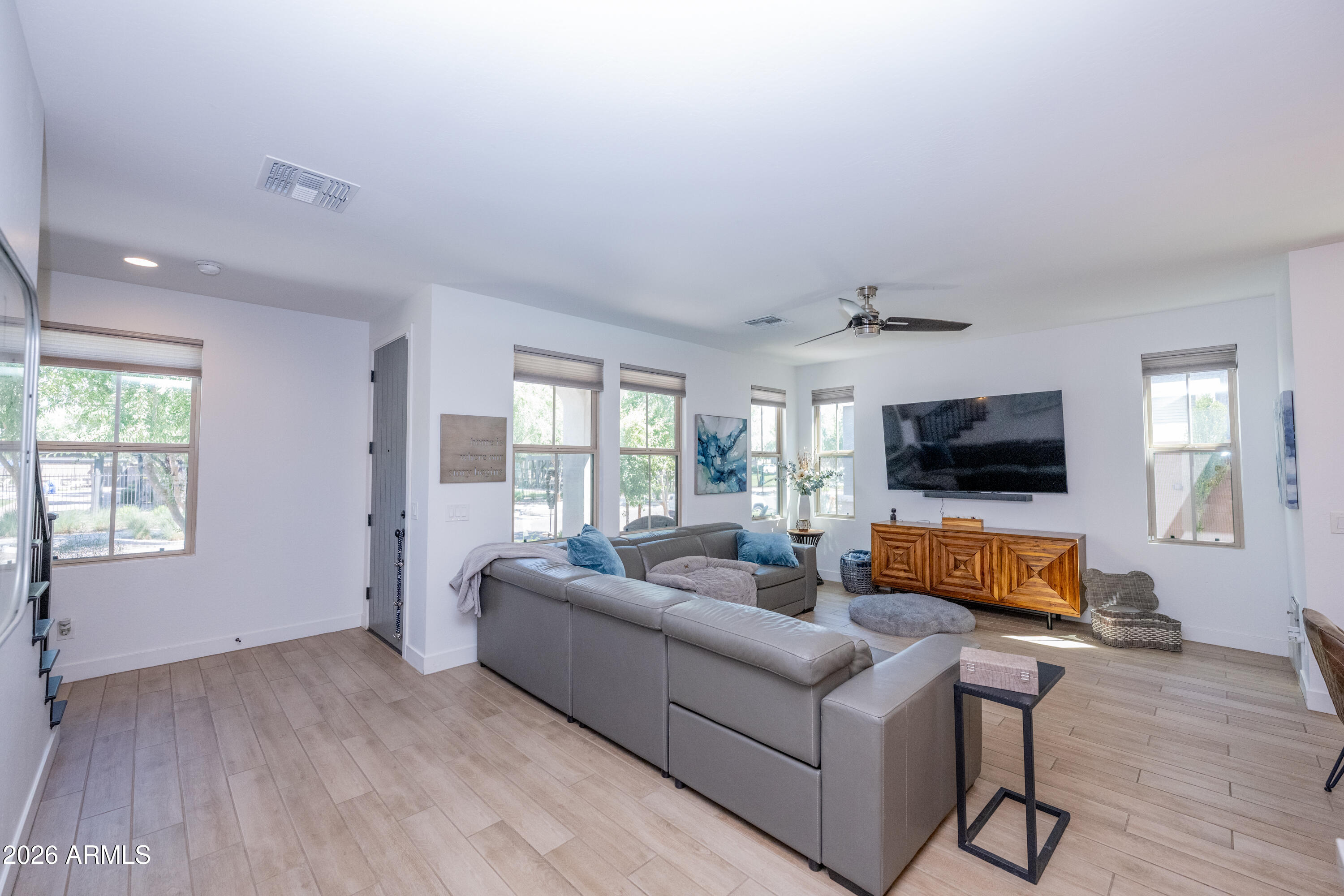 2037 W KINFIELD Trail
