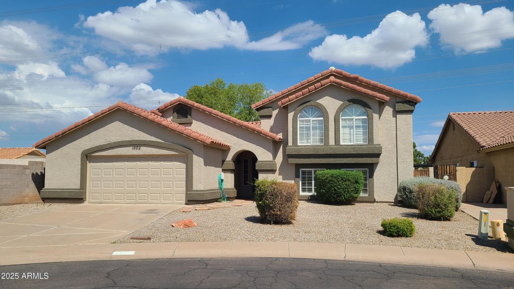 Photo of 1002 E Hearne Way, Gilbert, AZ 85234 (MLS # 6921750)