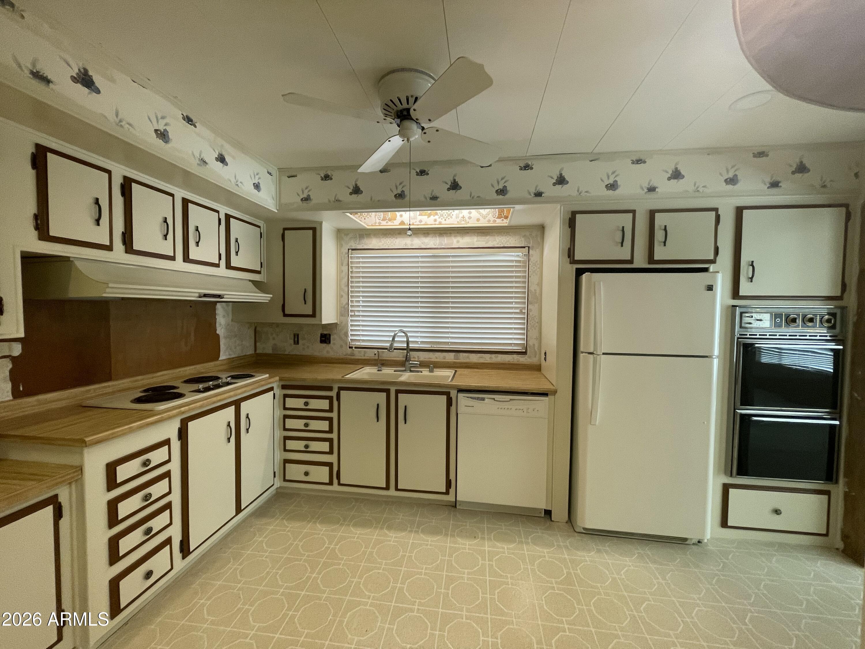 2501 W WIckenburg Way 37