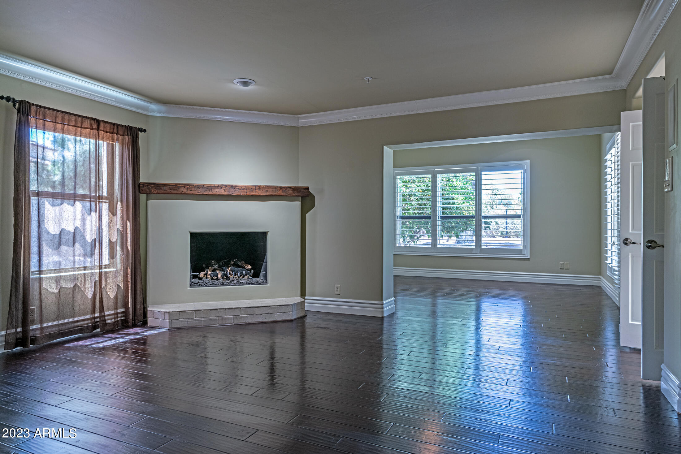 Equestrian Manor - Residential