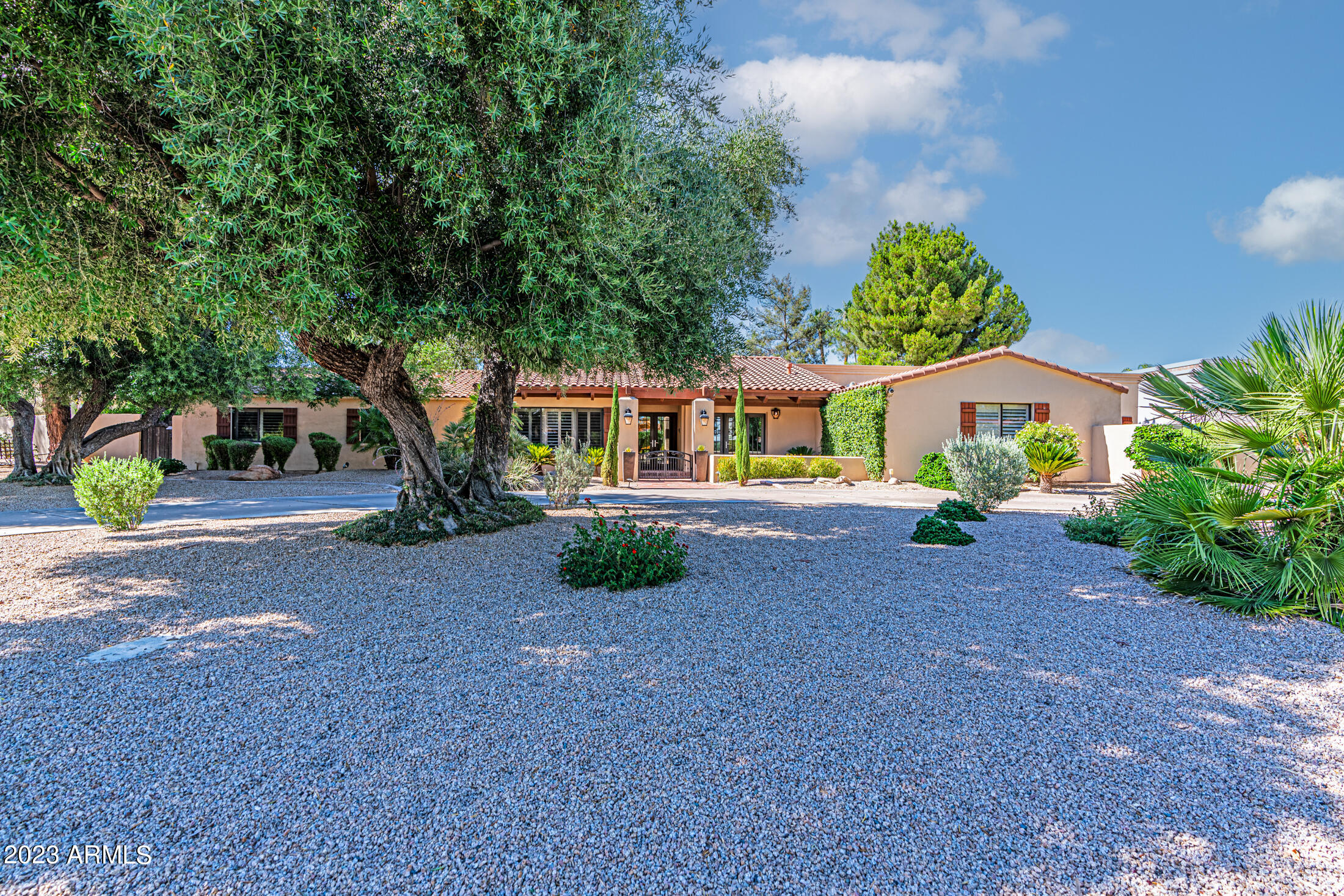 Equestrian Manor - Residential