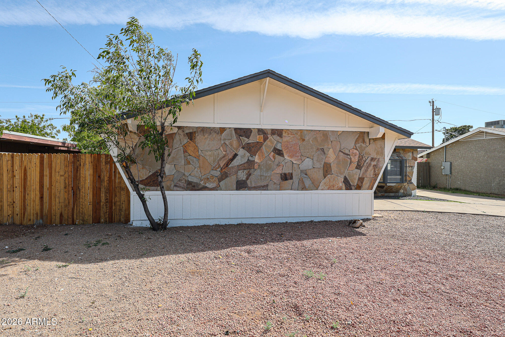 3119 W COUNTRY GABLES Drive