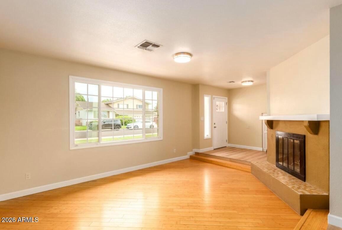 919 E La Jolla Drive