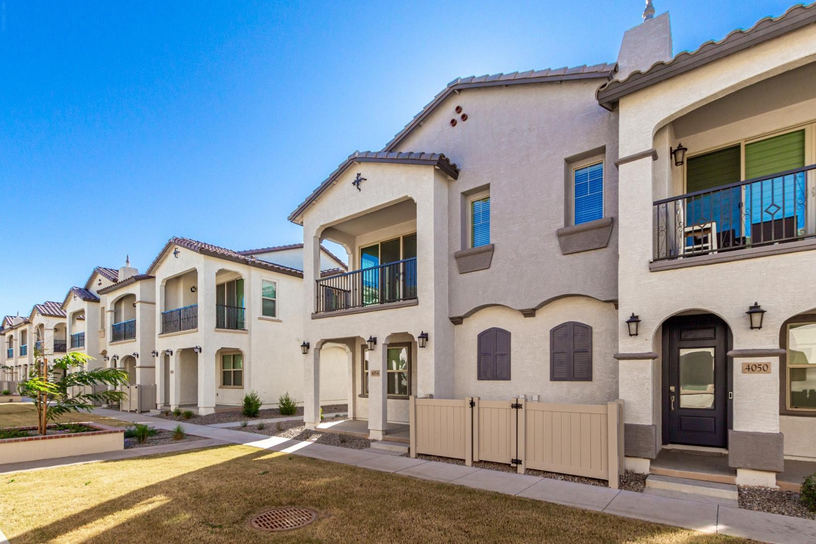 4054 E Amoroso Drive