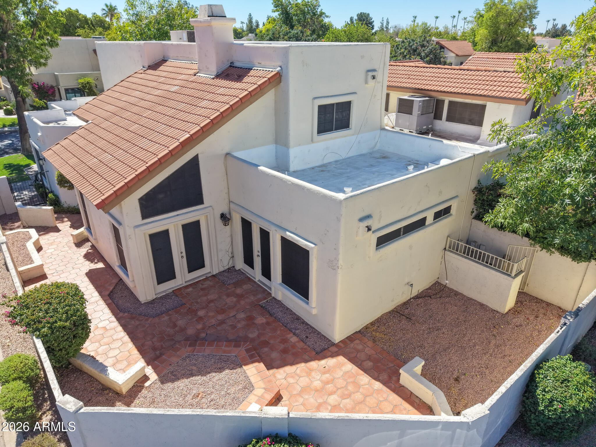 8852 S TAYLOR Drive