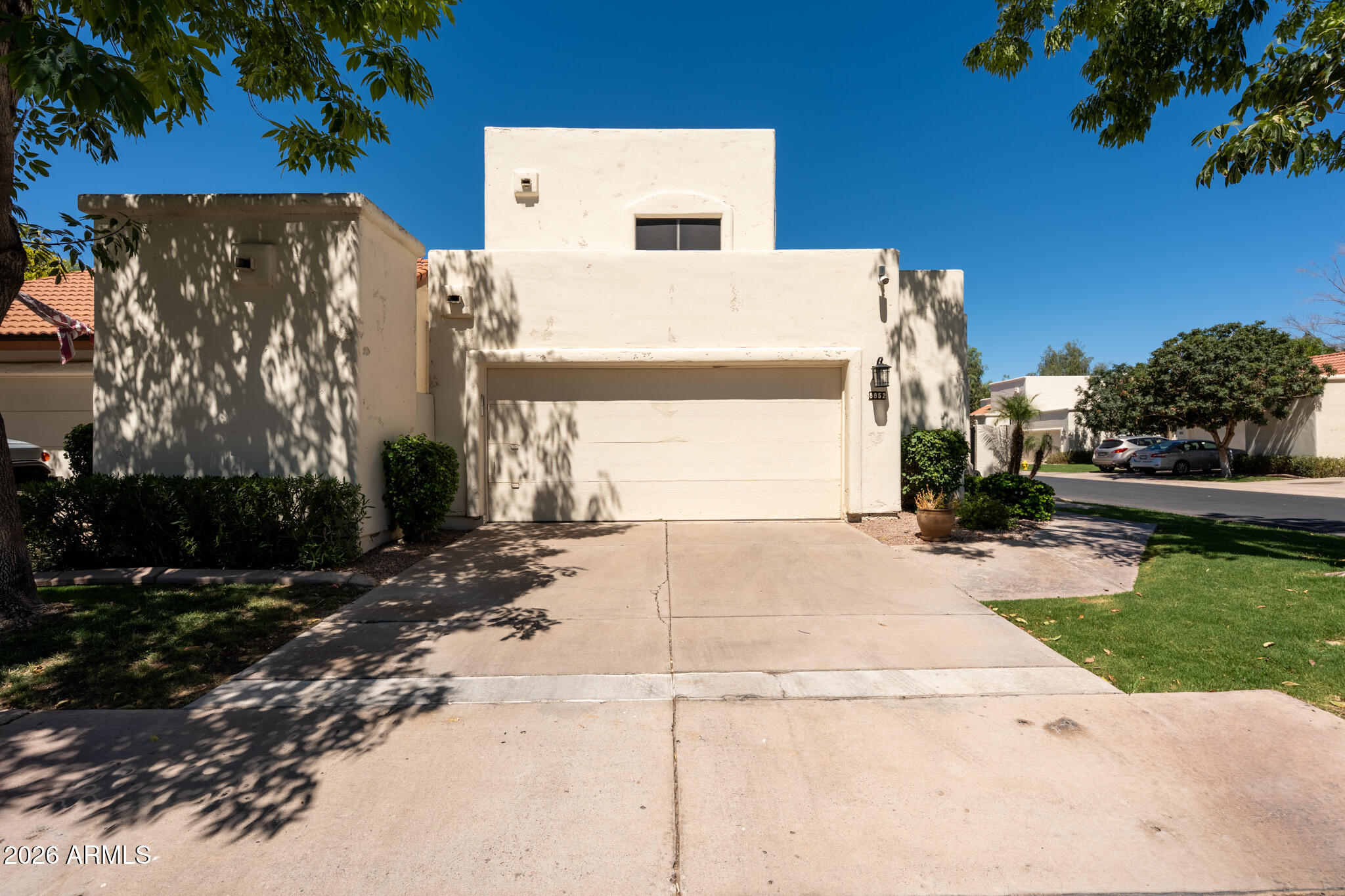 8852 S TAYLOR Drive
