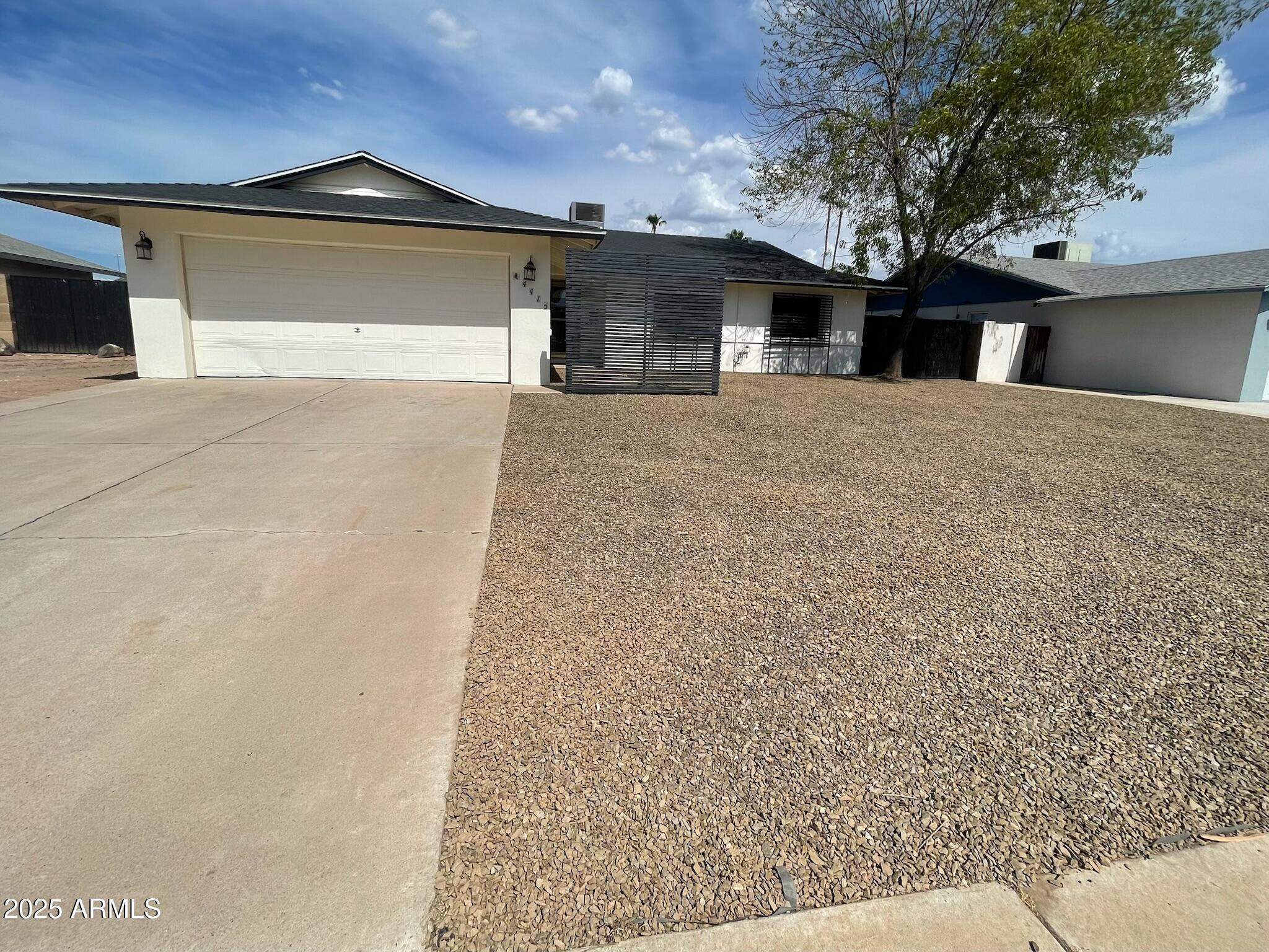 Search Homes 1 4415 S POPLAR Street