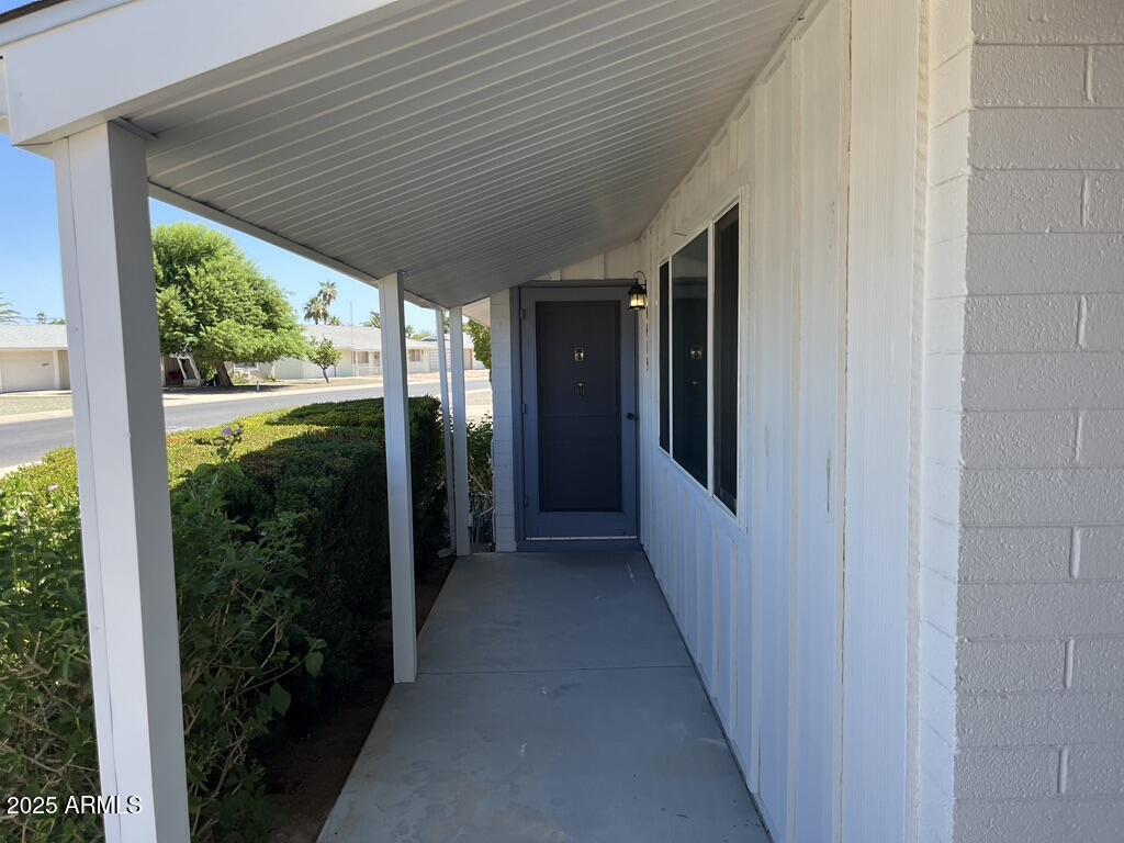 10419 W SNEAD Drive
