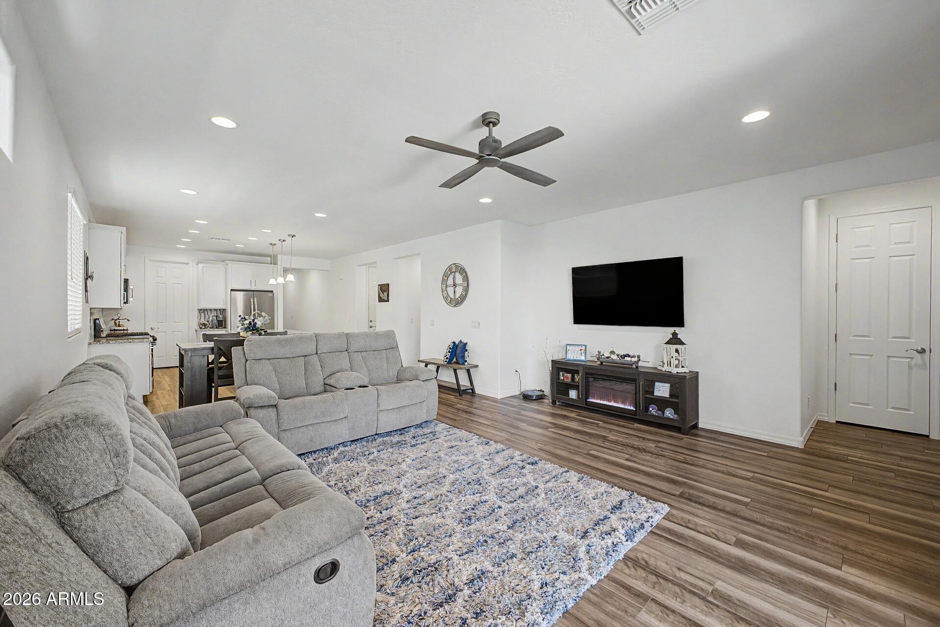 VERRADO MARKETSIDE RESIDENTIAL PHASE 3 - Residential
