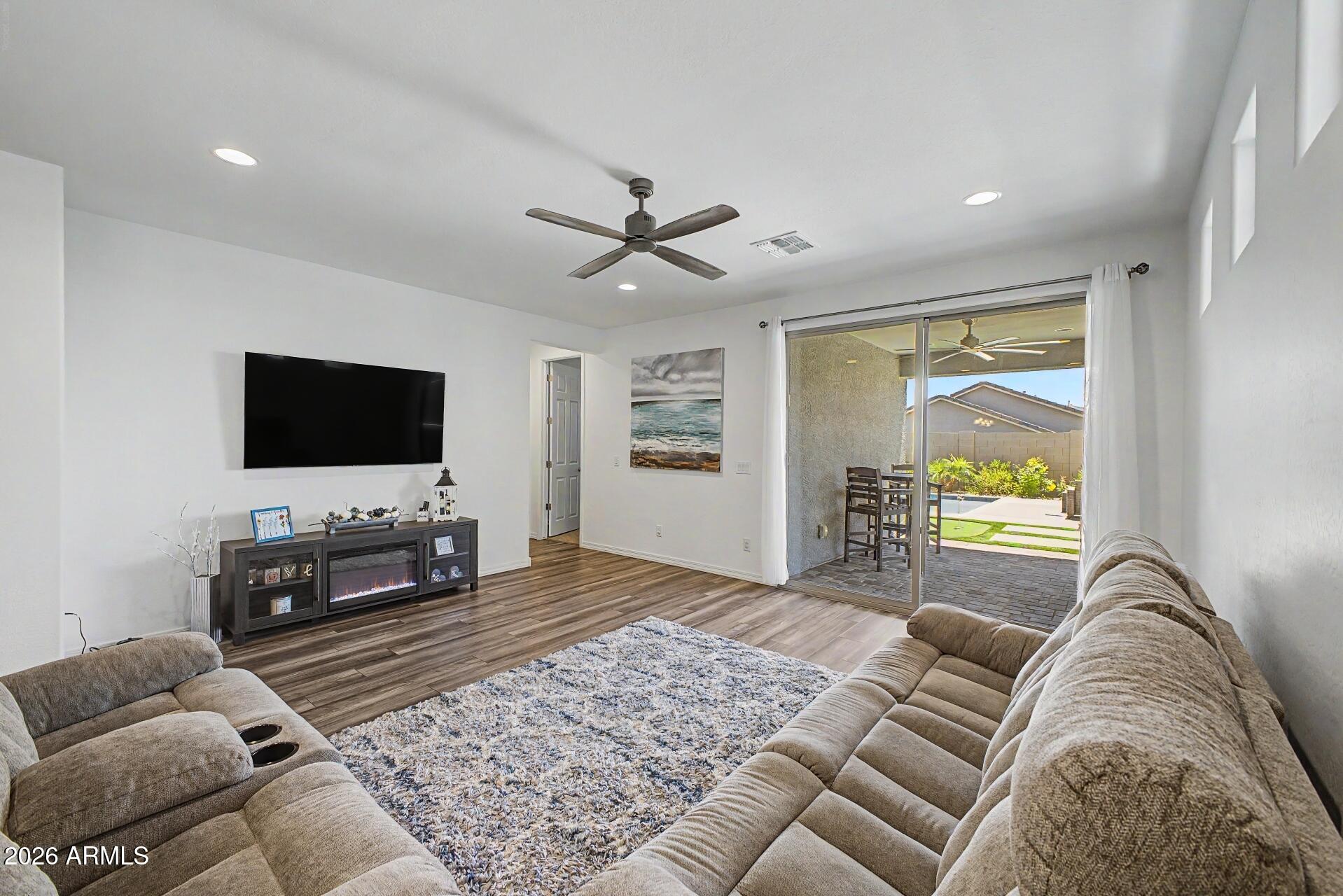 VERRADO MARKETSIDE RESIDENTIAL PHASE 3 - Residential