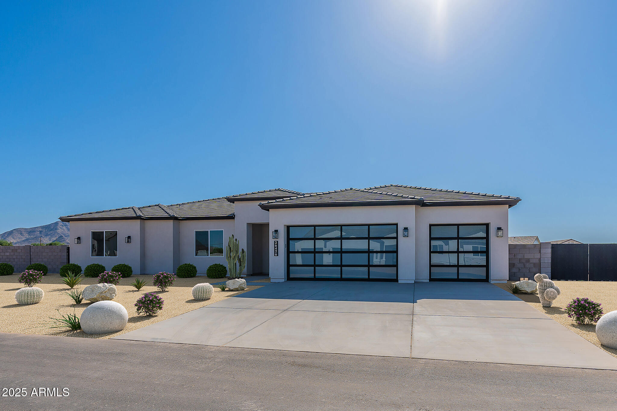 20256 W Highland Avenue