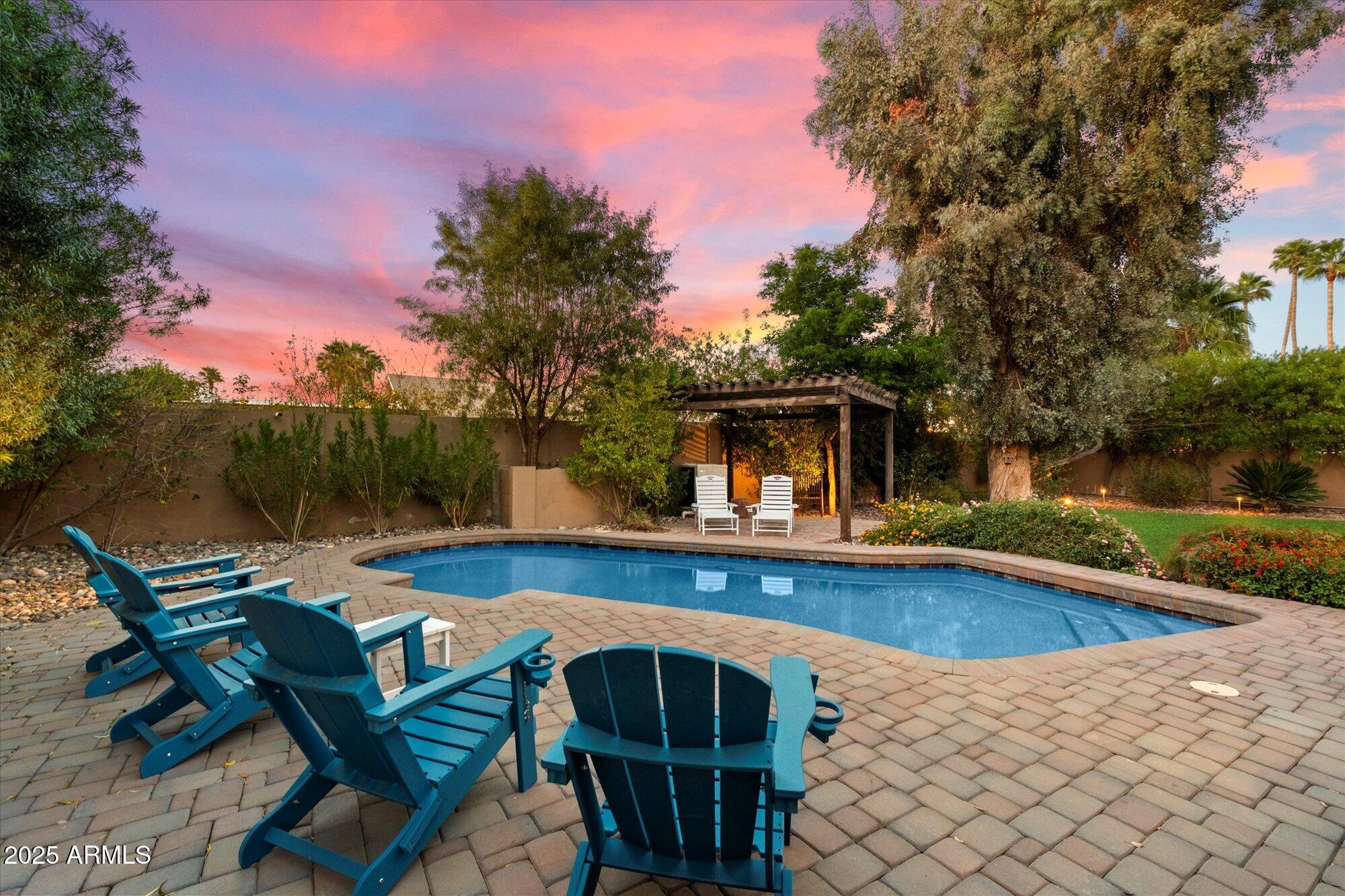 CACTUS GLEN 3 - Residential