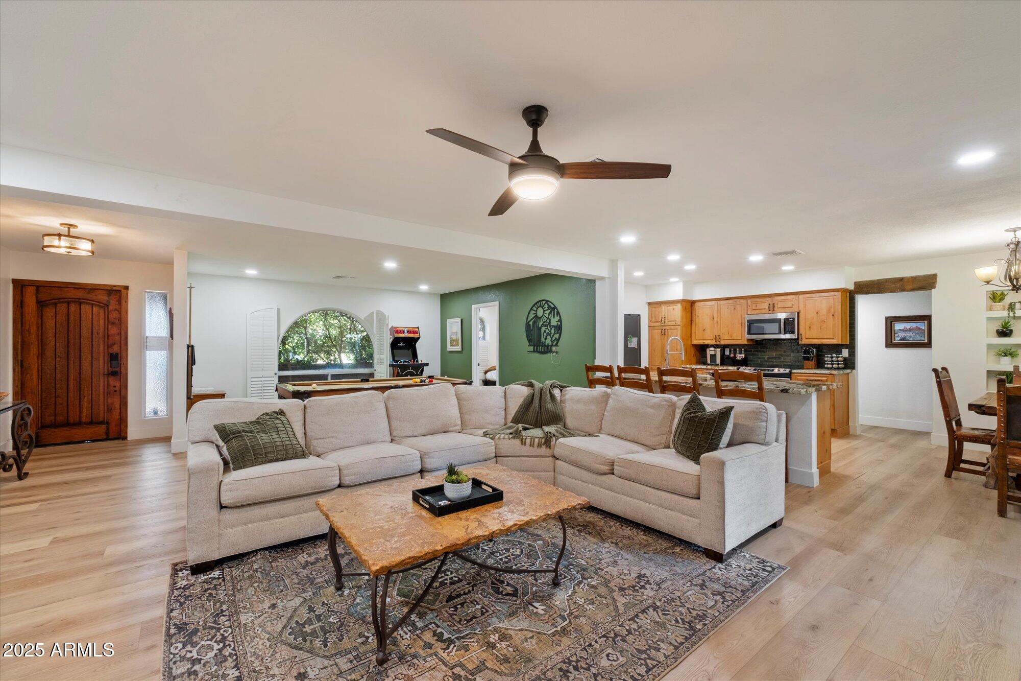 CACTUS GLEN 3 - Residential