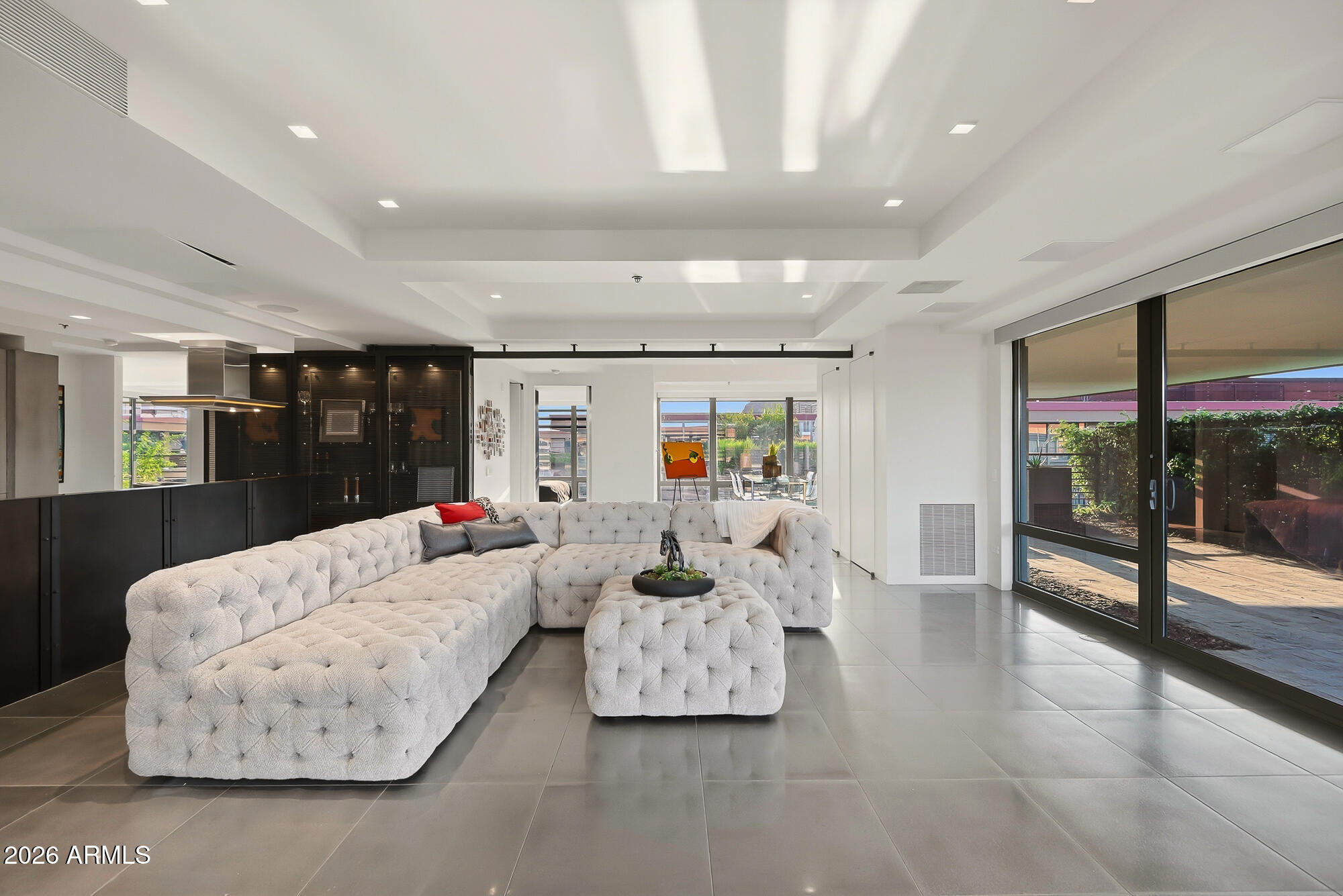 7137 E RANCHO VISTA Drive 7006