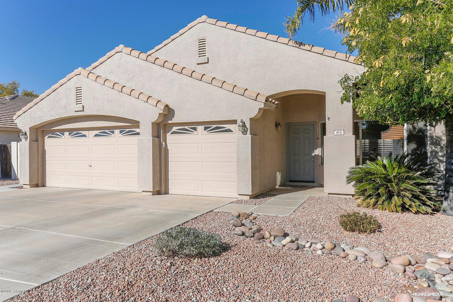 Photo 1 of 23 — 414 W THOMPSON Place, Chandler, AZ 85286