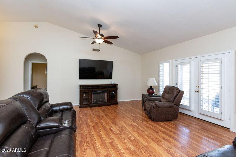 450 E MERRILL Avenue