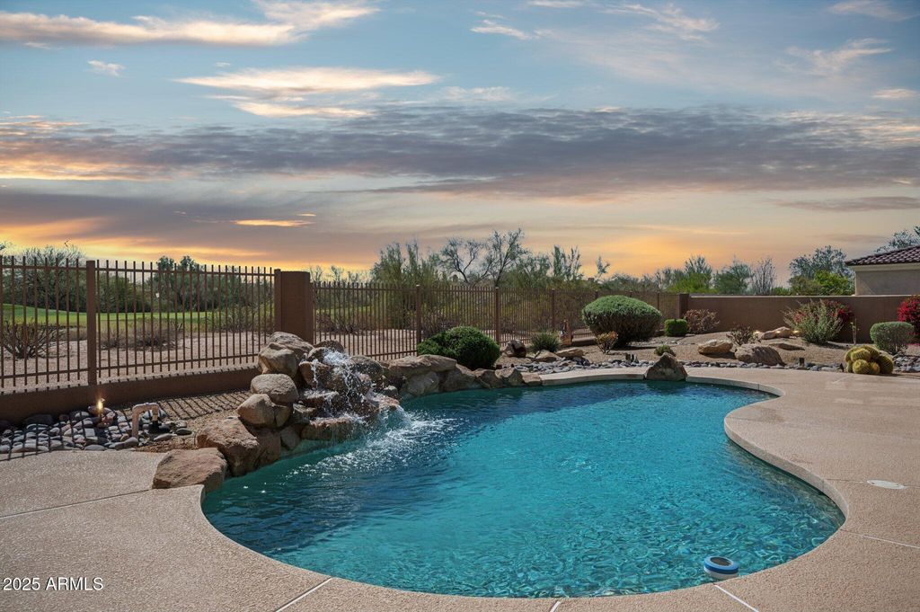 listing image 108