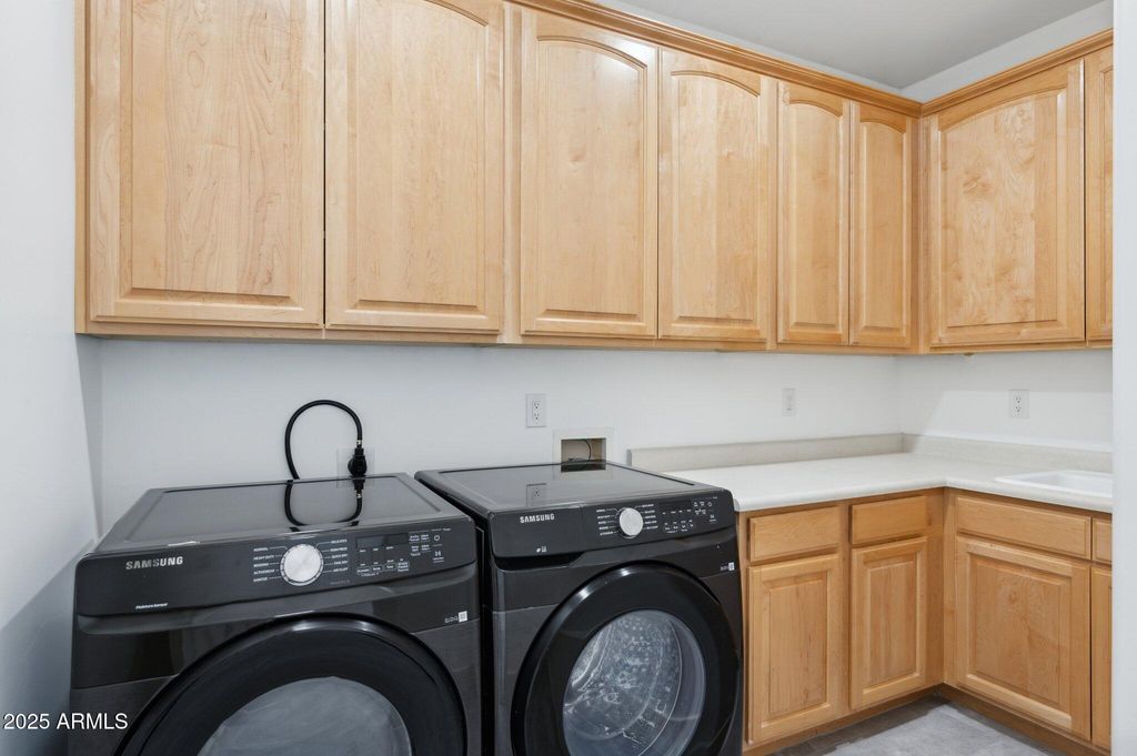 listing image 100