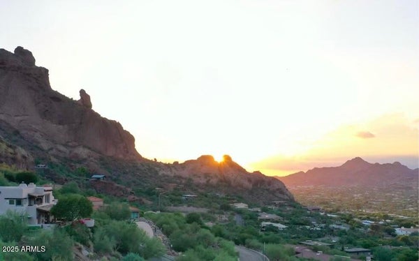 5648 N SUPERSTITION LN 5, PARADISE VALLEY, AZ 85253 - Image ab6e35cbddb7cd9340f2ebb7fcd524d1/1372885199