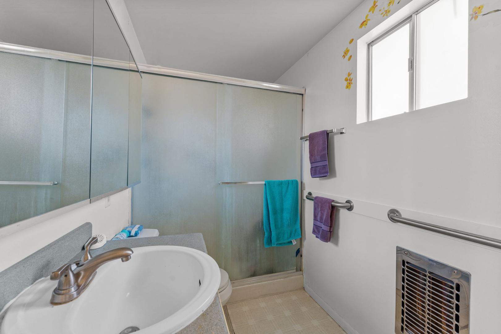 757 N Oleander Street