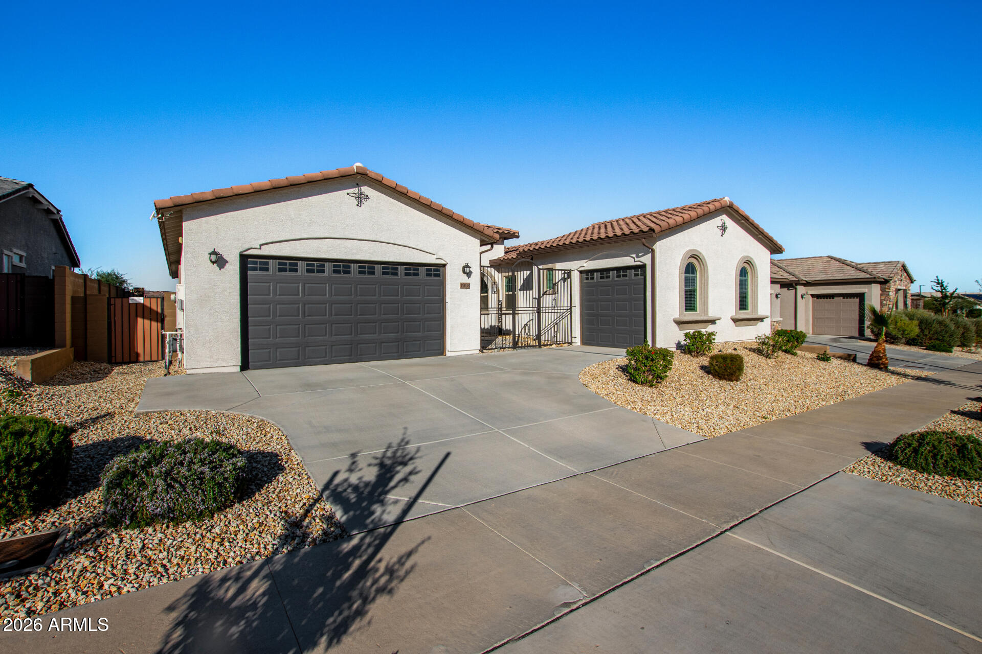 19038 W CAMERON Drive