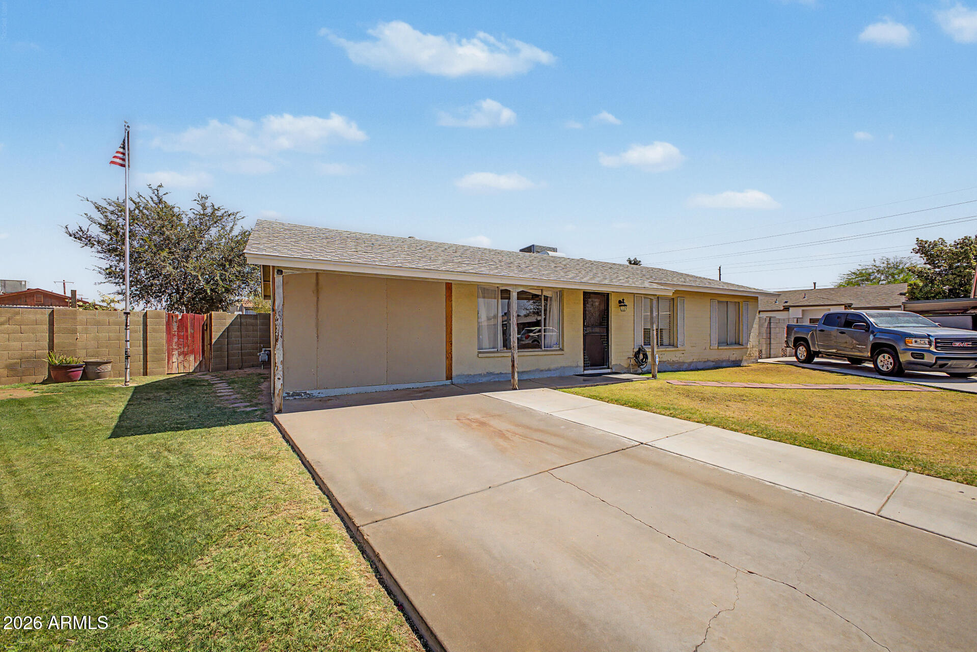 2221 N 51ST Drive
