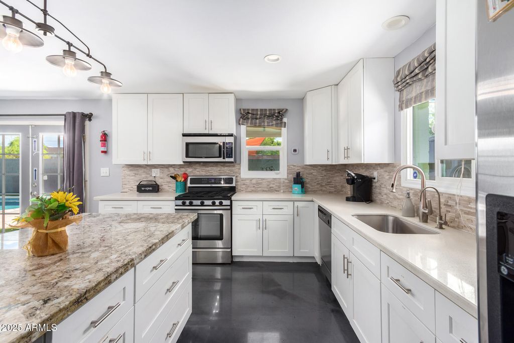 Photo of 1107 E Marigold Lane, Tempe, AZ 85288 (MLS # 6918847)