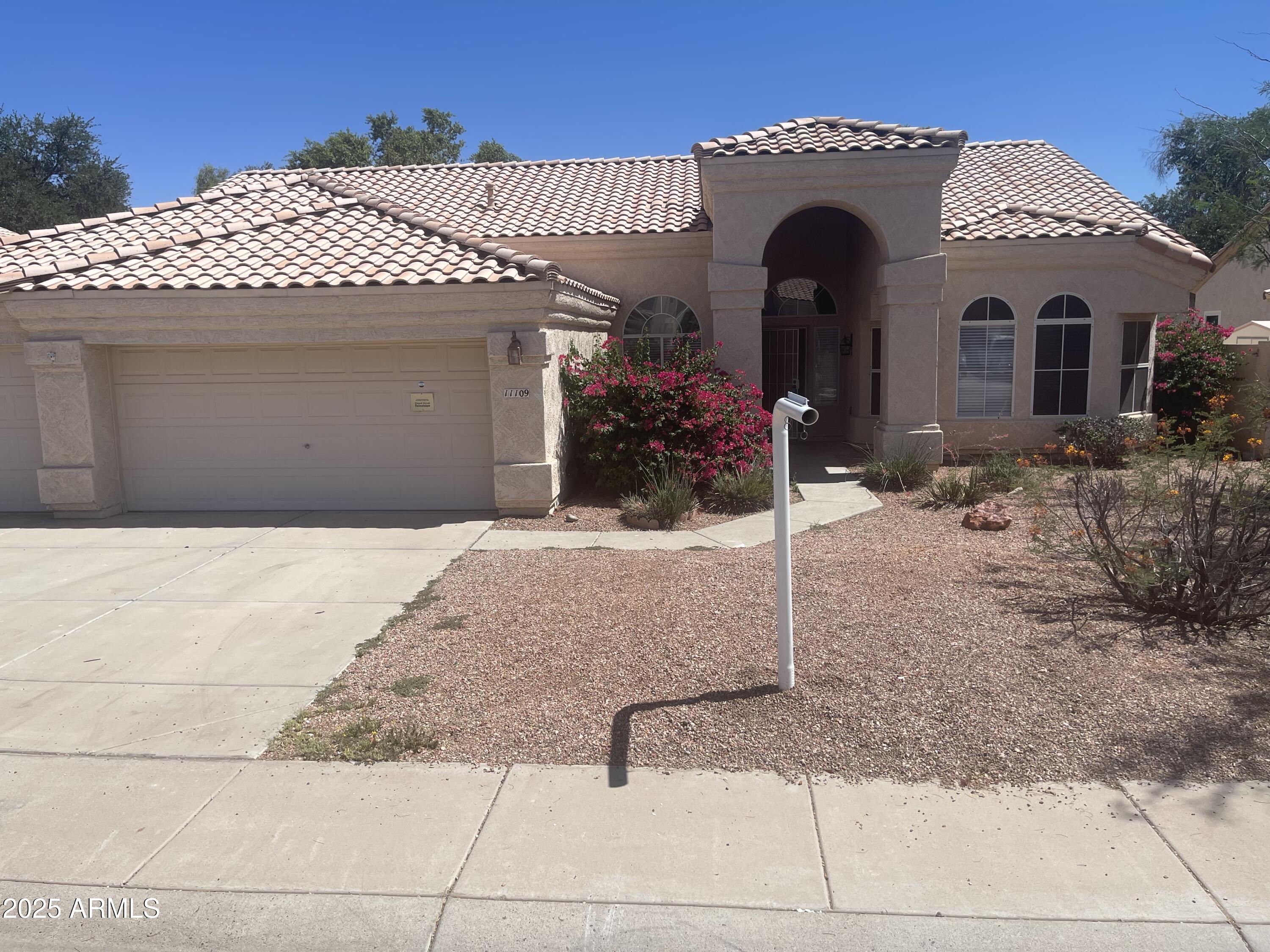 11109 W AMELIA Avenue