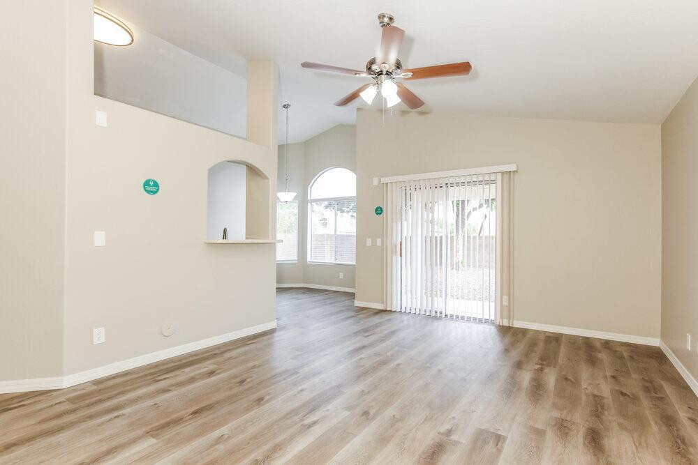 8413 W Bluefield Avenue