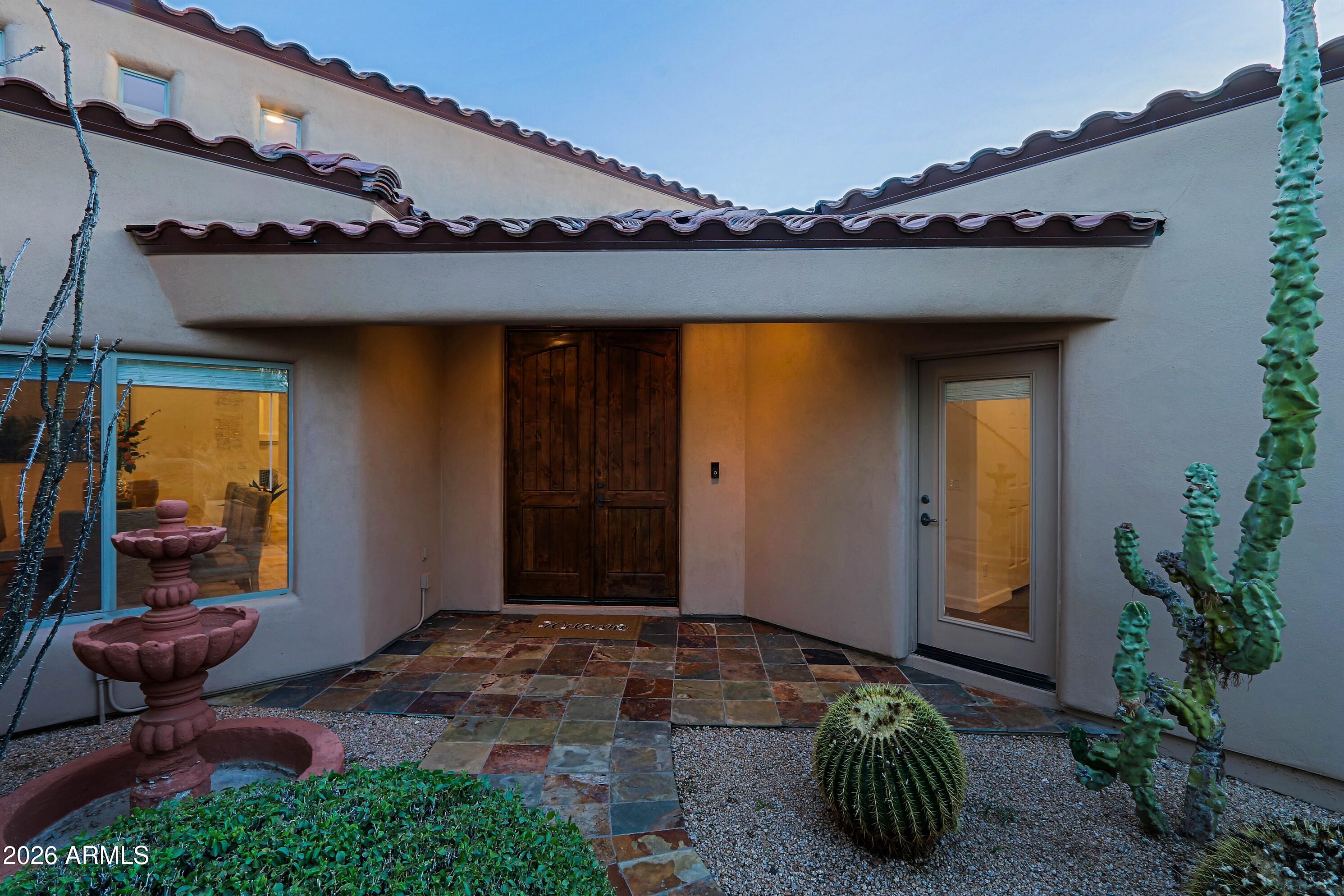 6915 E BUCKHORN Trail