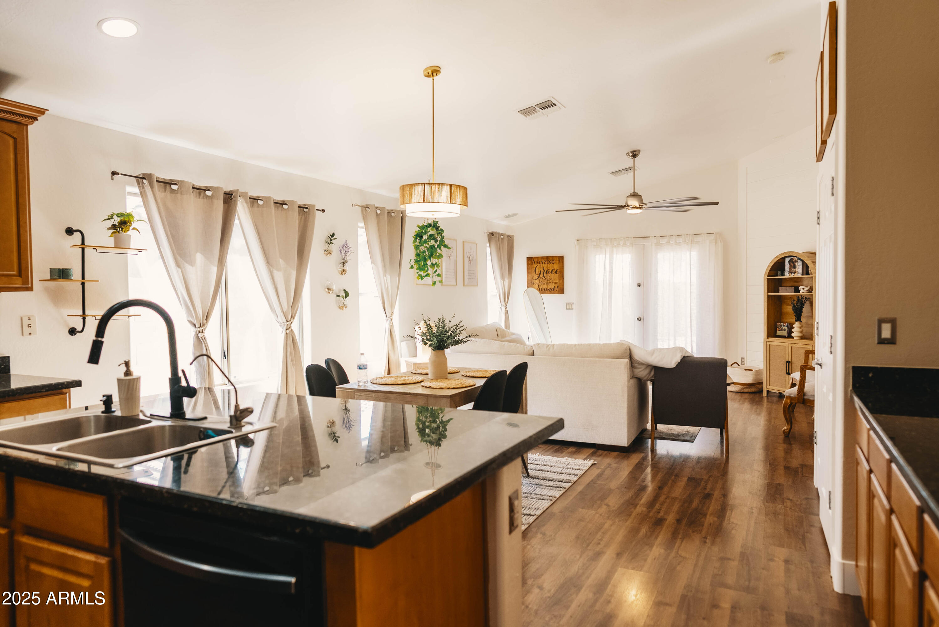3756 E ALAMO Street
