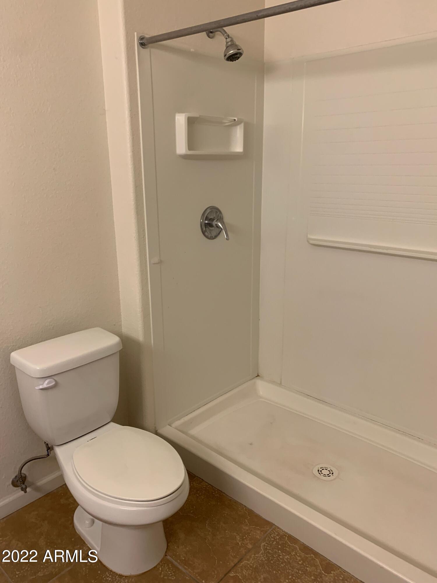 CASA ANTIGUA CONDOMINIUMS - Residential Lease