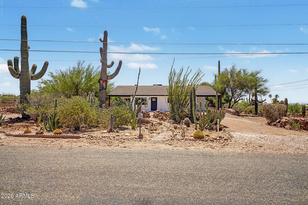 Photo of 5919 E 12th Avenue, Apache Junction, AZ 85119 (MLS # 7060825)