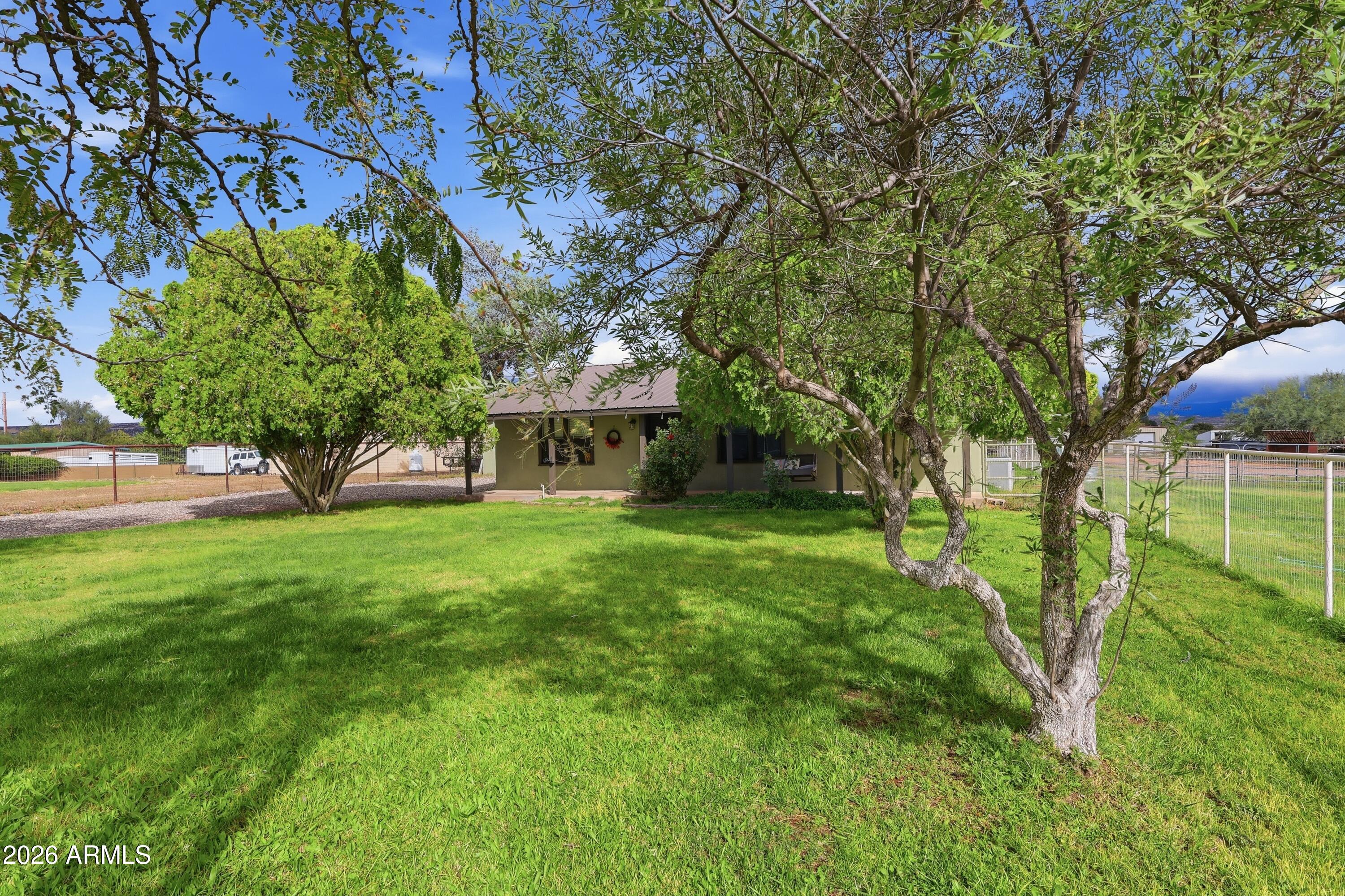 1825 S QUARTERHORSE Lane