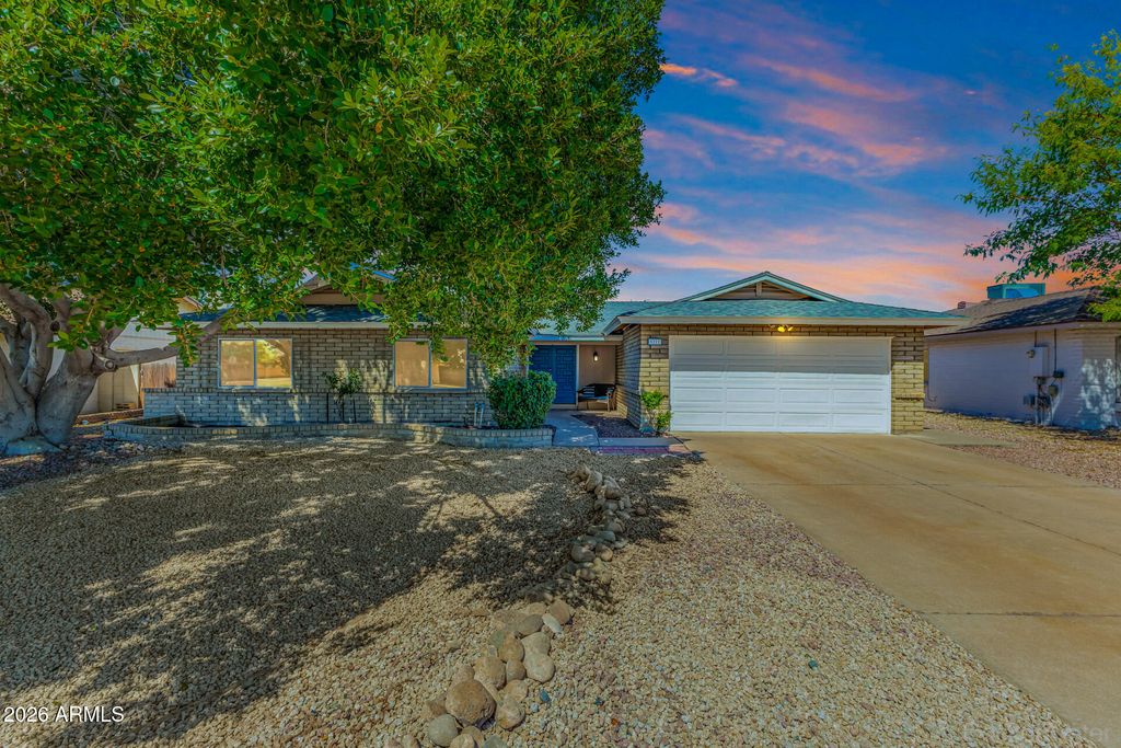 Photo of 5222 W Sweetwater Avenue, Glendale, AZ 85304 (MLS # 6999189)