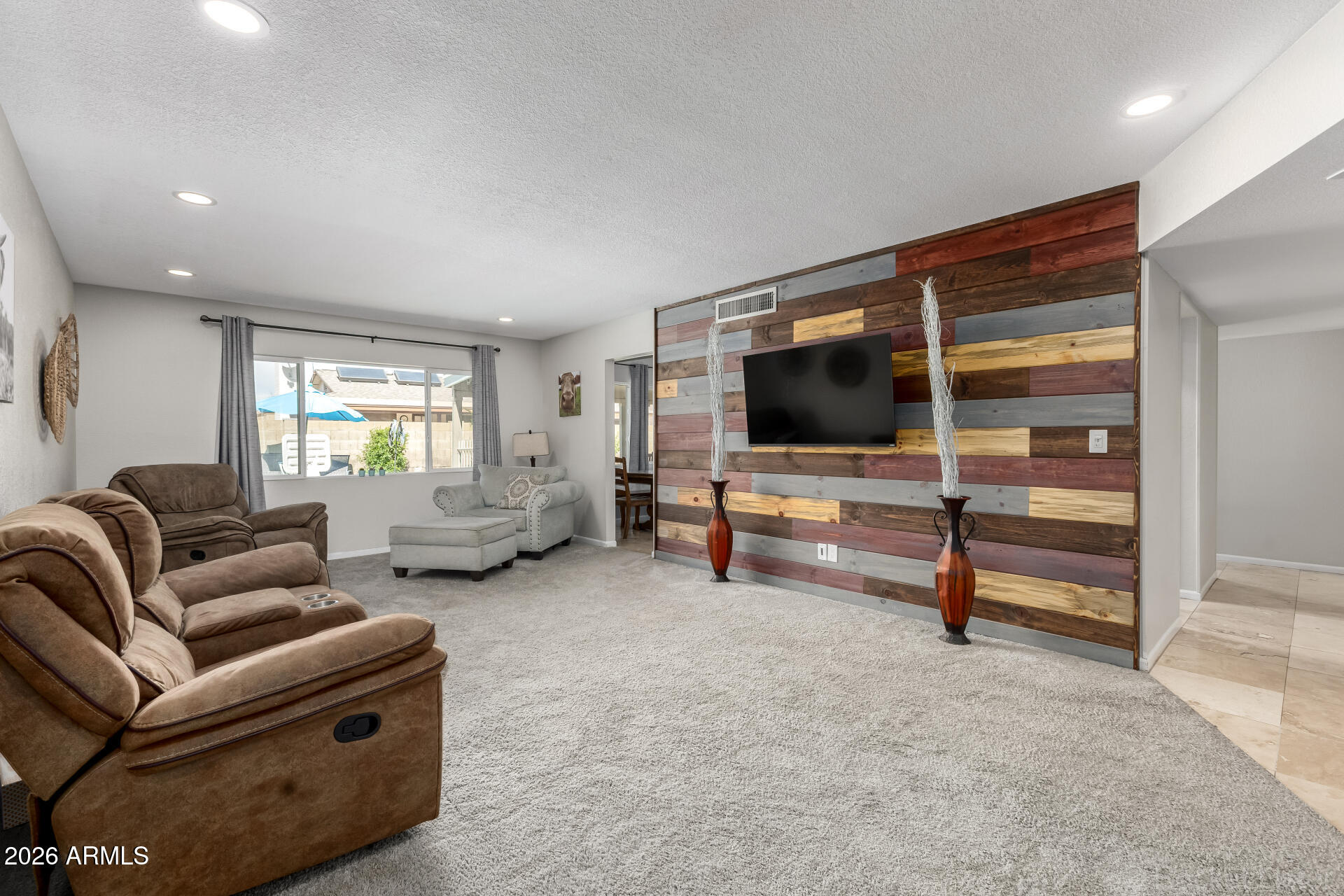 5222 W SWEETWATER Avenue