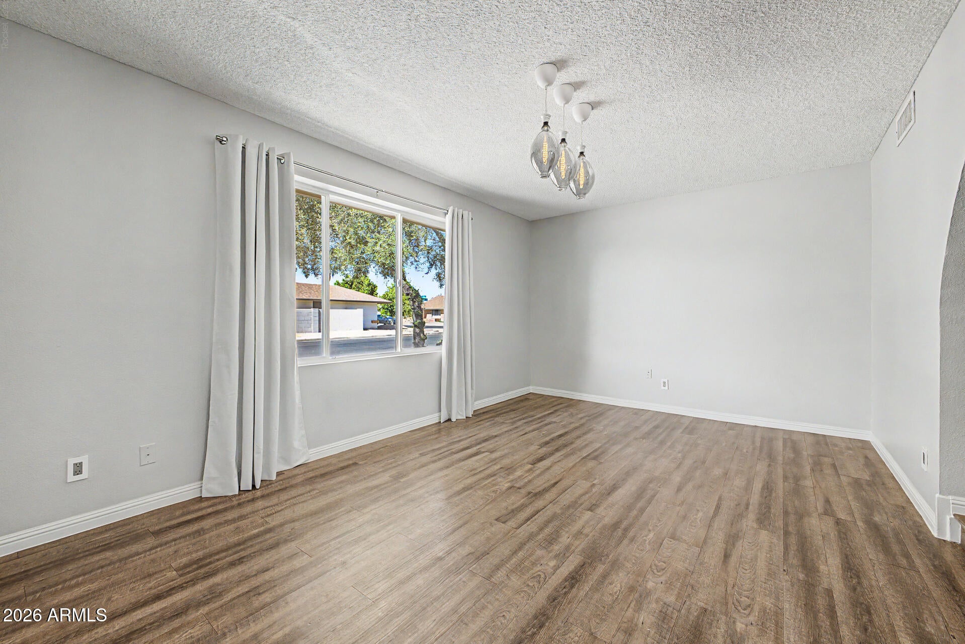 1243 W LOS LAGOS VISTA Avenue