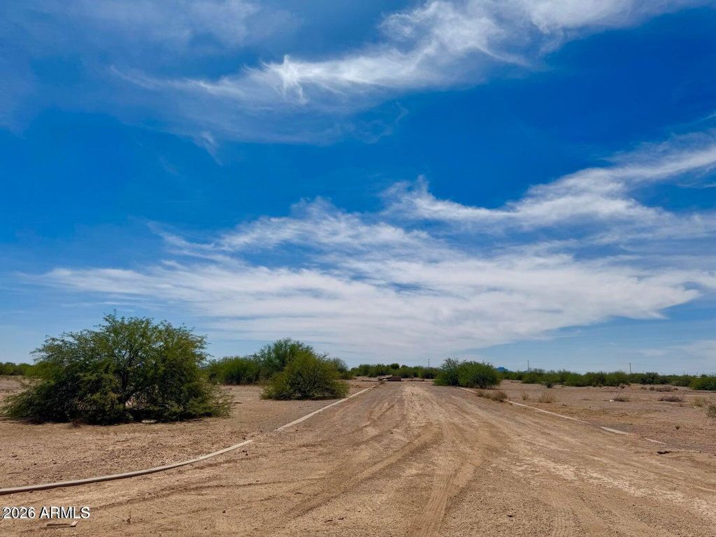 Photo of Tbd Dreamy Draw Lot 1 Unit 4, Casa Grande, AZ 85193 (MLS # 7038722)