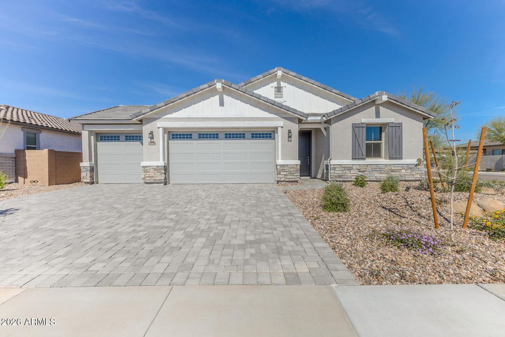 Photo of 12356 W Parkway Lane, Avondale, AZ 85323 (MLS # 6985390)