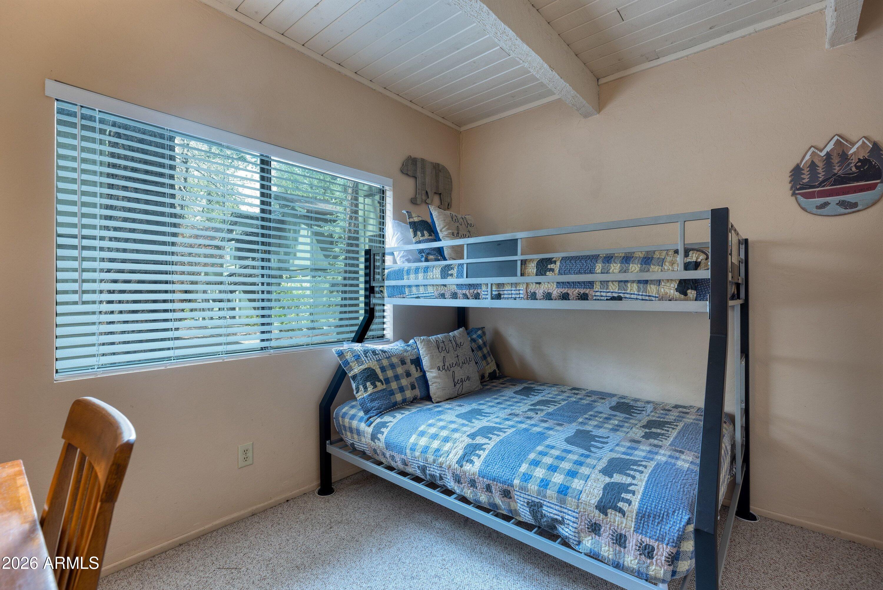 PINETOP LAKES COUNTRY CLUB SPORTS VILLAGE UNIT 2 - Residential