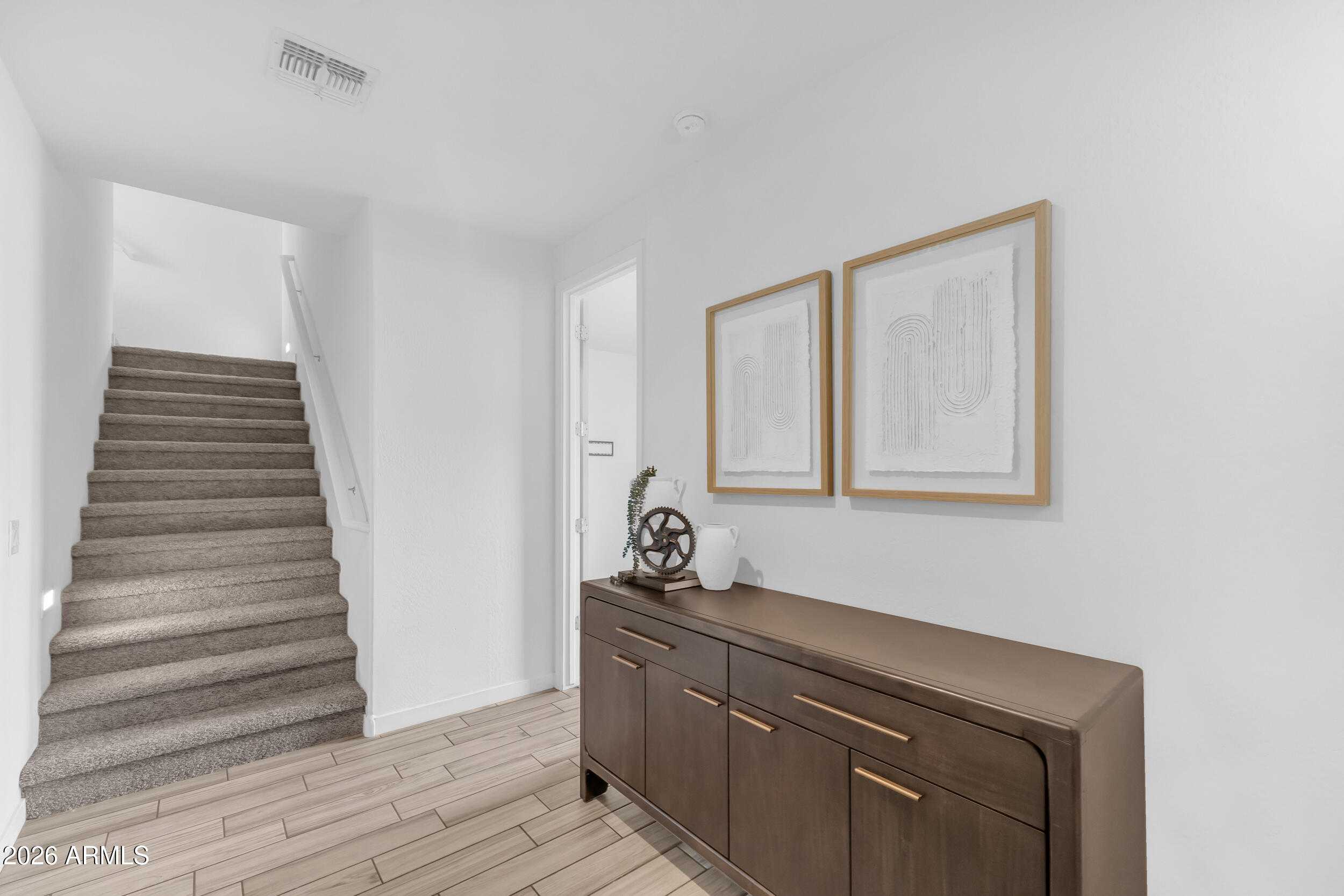 1188 S SUNSET Drive