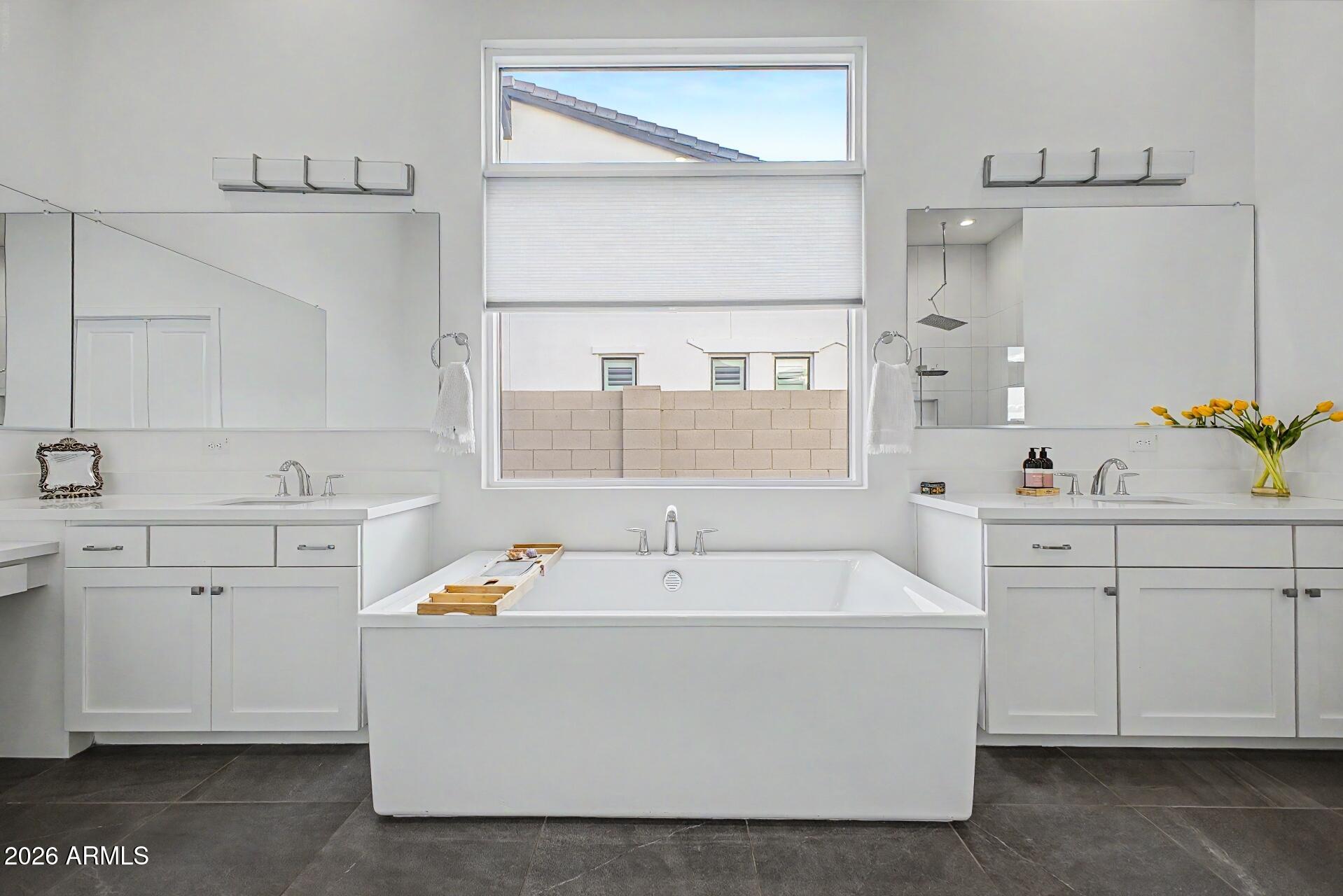BRIDLE RANCH - Residential