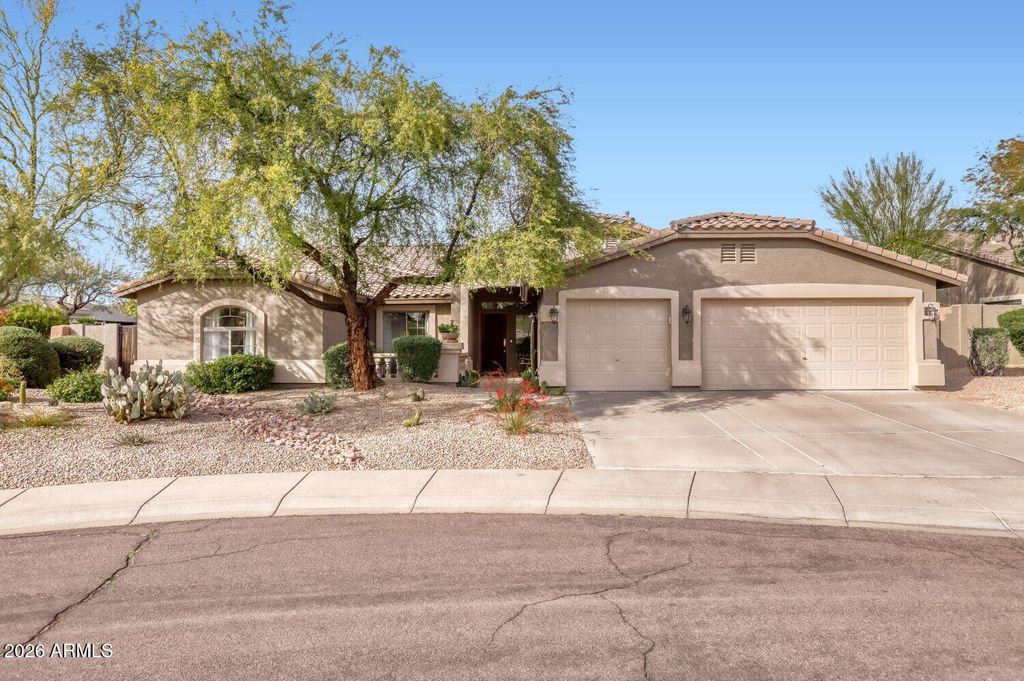 Photo of 7576 E Tailfeather Drive, Scottsdale, AZ 85255 (MLS # 6981595)